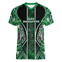 Aotearoa Ngati Maniapoto Women V-Neck T-Shirt Maori Tribal Green Paua Shell Pattern