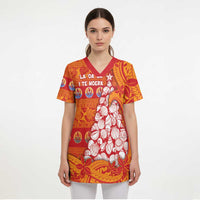 French Polynesia Christmas Scrub Top Seashell Xmas Tree Tribal Waves - Polynesian Pride