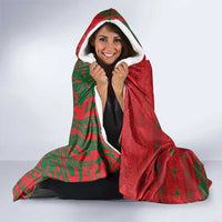Guam Christmas Hooded Blanket Chamorro Seal Hat Santa Tribal Waves - Polynesian Pride