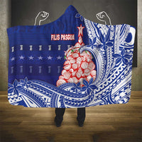 Northern Mariana Islands Christmas Hooded Blanket Seashell Xmas Tree Tribal Waves - Polynesian Pride