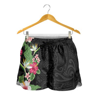 Hawaii Tropical Flowers Shorts for Women Polynesian Tattoo Black