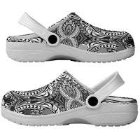 Hawaiian Manta Ray and Hammerhead Shark Tribal Tattoo Clogs Shoes with Polynesian Tribal Pattern Black-White Color LT03