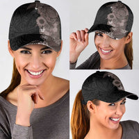 Hawaiian Tropical Plants and Chameleon Classic Cap Polynesian Art Grayscale LT03