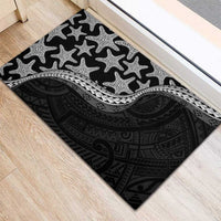 Monotone Polynesian Starfish Unique Pattern Rubber Doormat