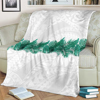 Hawaii Tropical Leaves Blanket Polynesian Pattern
