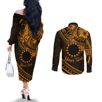 Kia Orana Cook Islands Couples Matching Off The Shoulder Long Sleeve Dress and Long Sleeve Button Shirt Circle Stars With Floral Gold Pattern LT01 - Polynesian Pride