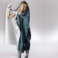 Indonesia Batik Pattern Hooded Blanket Blue Version