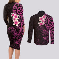 New Zealand Tuatara Plumeria Couples Matching Long Sleeve Bodycon Dress and Long Sleeve Button Shirt Maori Pink Koru Tribal Tattoo