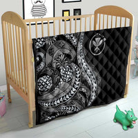 Hawaii Pineapple Gray Scale Tribal Pattern Quilt - Polynesian Pride