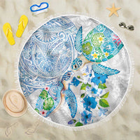 Hawaiian Couple Turtles Honi Beach Blanket Polynesian Art Motifs and Hibiscus White Blue Color - Polynesian Pride