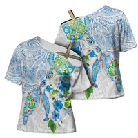 Hawaiian Couple Turtles Honi Cross Shoulder Shirt Polynesian Art Motifs and Hibiscus White Blue Color - Polynesian Pride