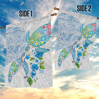 Hawaiian Couple Turtles Honi Garden Flag Polynesian Art Motifs and Hibiscus White Blue Color - Polynesian Pride