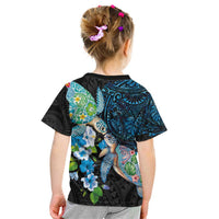 Hawaiian Couple Turtles Honi Kid T Shirt Polynesian Art Motifs and Hibiscus Black Blue Color LT03 - Polynesian Pride