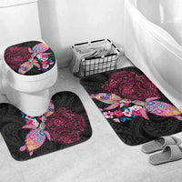 Hawaiian Couple Turtles Honi Bathroom Set Polynesian Art Motifs and Hibiscus Black Red Color - Polynesian Pride