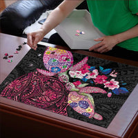 Hawaiian Couple Turtles Honi Puzzle Polynesian Art Motifs and Hibiscus Black Red Color - Polynesian Pride