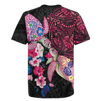 Hawaiian Couple Turtles Honi Rugby Jersey Polynesian Art Motifs and Hibiscus Black Red Color - Polynesian Pride