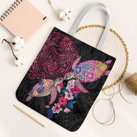 Hawaiian Couple Turtles Honi Tote Bag Polynesian Art Motifs and Hibiscus Black Red Color - Polynesian Pride