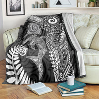 Aotearoa Maori Sea Animals Tribal Blanket Manta Ray and Shark Moko Pattern Black Color