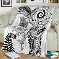 Aotearoa Maori Sea Animals Tribal Blanket Manta Ray and Shark Moko Pattern White Color