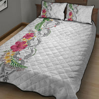Hawaii DNA Kakau Tattoo Quilt Bed Set with Plumeria and Hibiscus Tropical Plants White Color