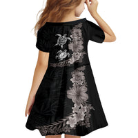 Hawaiian Flower and Tribal Turtle Family Matching Off The Shoulder Long Sleeve Dress and Hawaiian Shirt Grayscale Mode LT03 - Polynesian Pride