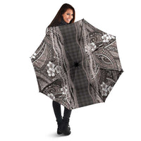Hawaiian Art Flower Tribal with Lei Umbrella Palaka Pattern Grayscale - Polynesian Pride