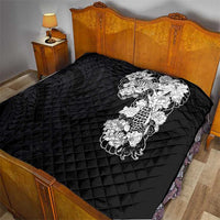Hawaiian and Japanese Together Quilt Japanese Koi Fish Tattoo and Kakau Pattern Black Color LT03 - Polynesian Pride