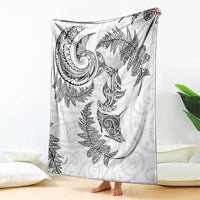 New Zealand Sea Animals with Maori Tribal Tattoo Blanket Shark Manta Ray with Silver Fern White