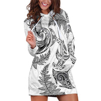 New Zealand Sea Animals with Maori Tribal Tattoo Hoodie Dress Shark Manta Ray with Silver Fern White