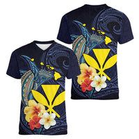 Hawaiian Whale and Kanaka Maoli Symbol Women V-Neck T-Shirt Hibiscus with Hawaii Map and Polynesian Tattoo Deep Sea Color