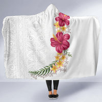 Hawaiian Plumeria and Hibiscus Hooded Blanket White Mode LT03 - Polynesian Pride