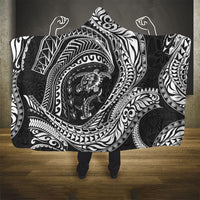 Hawaiian Turtle and Shark Hooded Blanket Kakau Tribal with Polynesian Pattern Black Color