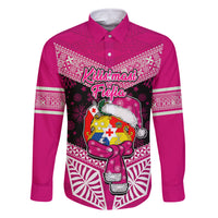 Tonga Christmas Family Matching Off Shoulder Short Dress and Hawaiian Shirt Tongan Coat of Arms Santa With Ngatu Pattern Christmas Pink Style LT03 Dad's Shirt - Long Sleeve Pink - Polynesian Pride