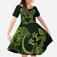New Zealand Gecko Maori Art Tattoo Family Matching Puletasi and Hawaiian Shirt LT03 Daughter's Dress Green - Polynesian Pride