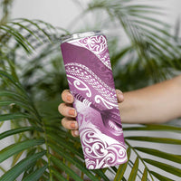 Personalised New Zealand Aotearoa Darts Masters Skinny Tumbler Maori Art Tattoo with Tribal Dart Symbol Pink - Polynesian Pride