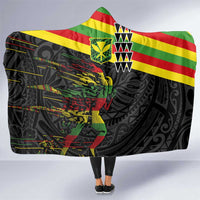 Kanaka Maoli Running Hooded Blanket Kakau Pattern with Kanaka Maoli Flag Color LT03 One Size Black - Polynesian Pride