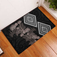 Aotearoa Tukutuku Motif Rubber Doormat Pohutukawa and Fern Leaves Grayscale Color