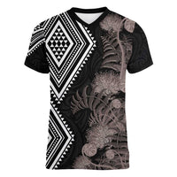Aotearoa Tukutuku Motif Women V-Neck T-Shirt Pohutukawa and Fern Leaves Grayscale Color