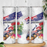 New Zealand Christmas Skinny Tumbler Meri Kirihimete-Tuatara and Pohutukawa White Color