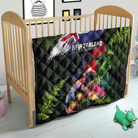 New Zealand Christmas Quilt Meri Kirihimete-Tuatara and Pohutukawa Black Color