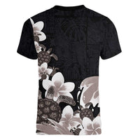 Hawaiian Plumeria and Turtle Women V-Neck T-Shirt with Polynesian Tribal Art Pattern Grayscale Color