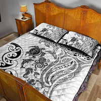 New Zealand Sea Animals with Maori Tribal Tattoo Quilt Bed Set White Color
