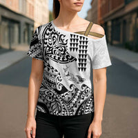 Hawaiian Tribal Manta Ray Cross Shoulder Shirt Kakau Tattoo and Polynesian Art Motif Pattern