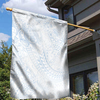 Hawaiian Turtles and Leis Garden Flag Tribal Kakau Pattern Airy White Blue Cloud Vibe