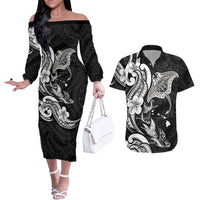 Hawaiian Manta Rays Couples Matching Off The Shoulder Long Sleeve Dress and Hawaiian Shirt Tribal Hibiscus Polynesian Tattoos Black Color - Polynesian Pride
