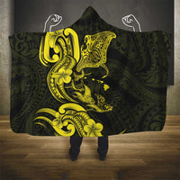 Hawaiian Manta Rays Hooded Blanket Tribal Hibiscus Polynesian Tattoos Yellow Color - Polynesian Pride