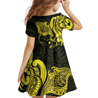 Hawaiian Manta Rays Kid Short Sleeve Dress Tribal Hibiscus Polynesian Tattoos Yellow Color - Polynesian Pride