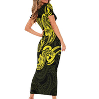 Hawaiian Manta Rays Short Sleeve Bodycon Dress Tribal Hibiscus Polynesian Tattoos Yellow Color - Polynesian Pride
