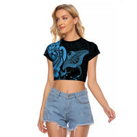 Hawaiian Manta Rays Raglan Cropped T Shirt Tribal Hibiscus Polynesian Tattoos Blue Color - Polynesian Pride