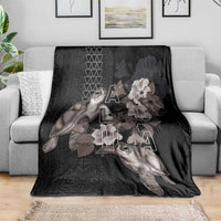 Hawaii Aloha Turtle Hibiscus and Leaves Blanket with Polynesian and Kakau Tattoos Black Color - Polynesian Pride